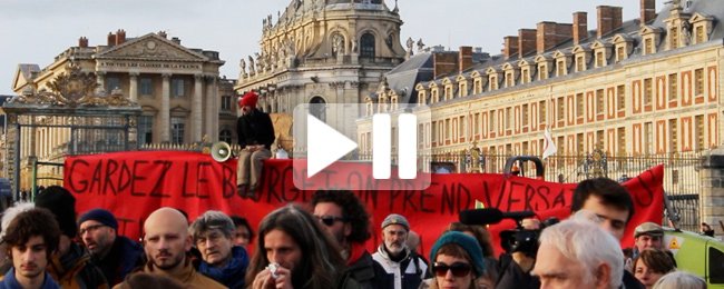 Politis_fr's tweet photo. VIDEO. Quand « l’ultra-gauche » débarque devant le château de Versailles #CO21 #MSLC21 #NDDL
https://t.co/U5yPRvArgY https://t.co/yoL5c8iucM