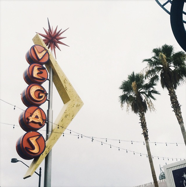 Siegels1941's tweet photo. Timeless #Vegas. https://t.co/rvmPh3zn14