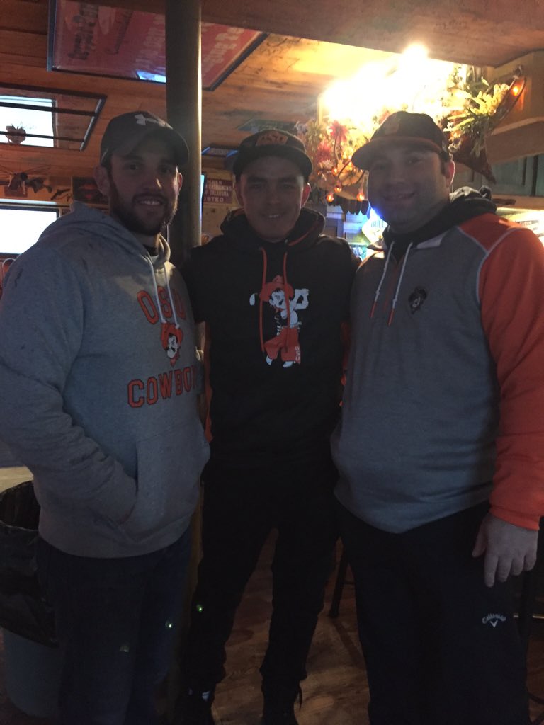 JoeTomNaif's tweet photo. Living Cowboy legend @RickieFowler @RVanarsdel and I in Stillwater!! Hell of a guy! #GoPokes #Bedlam https://t.co/rDc6jKdWld