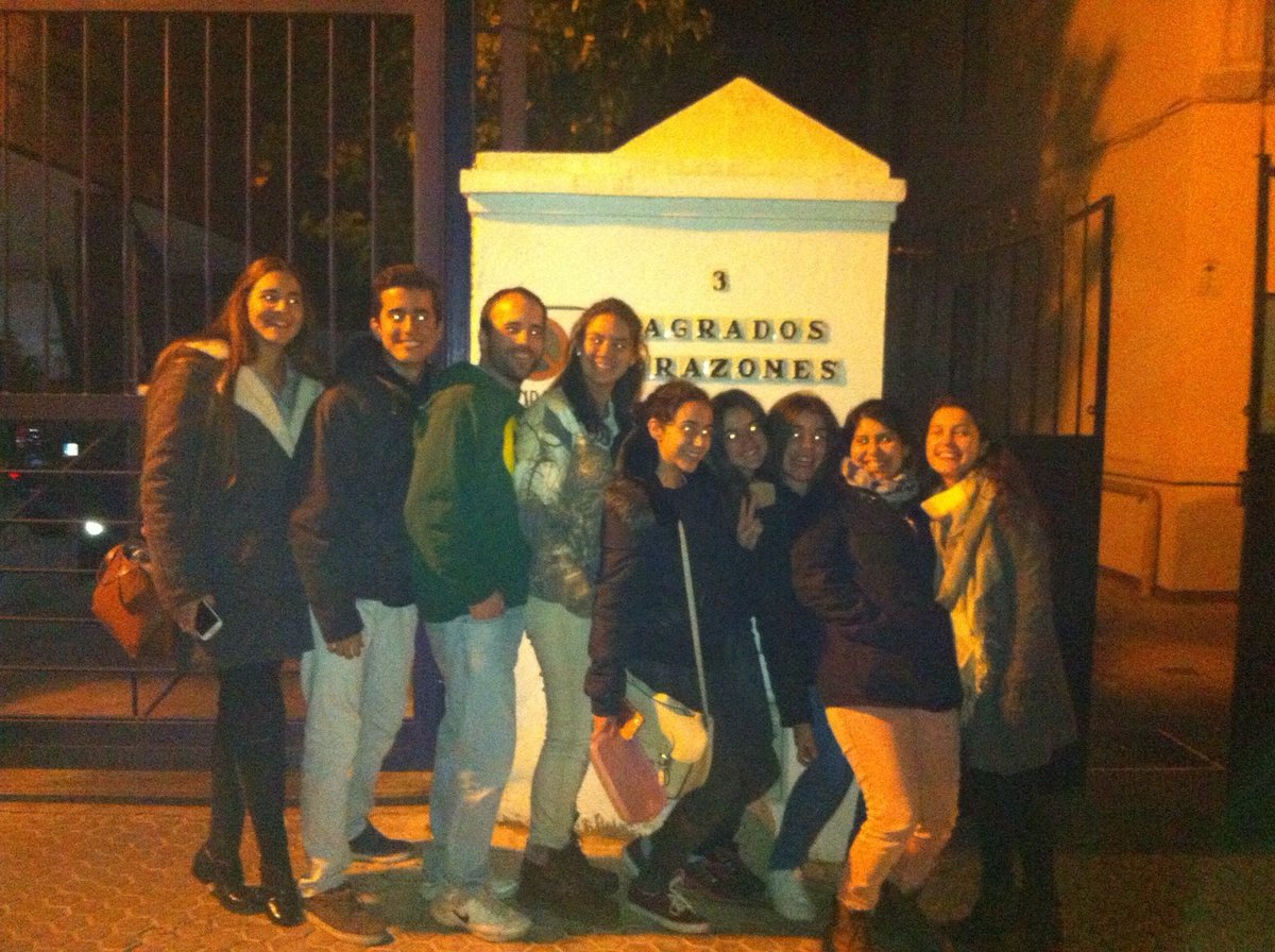 Parrosanmarcos's tweet photo. Jóvenes 4 y 5 de @Parrosanmarcos en la casa de Conde de Galvez #sscc  @pjvsscc #Confirmaciones2015 https://t.co/96cMZfAtyO