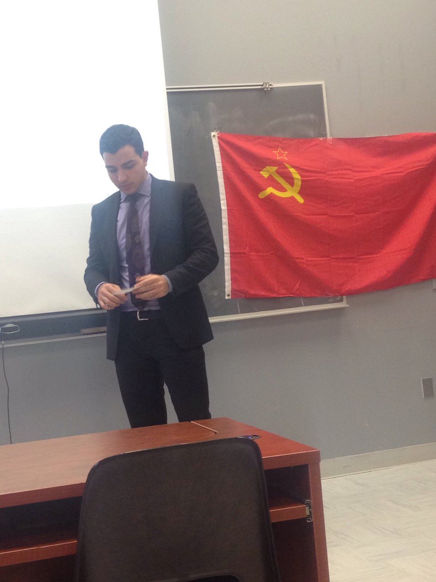 RT_MUNC's tweet photo. UPDATE :
KGB will not rest until they protect our greatest nation from the ennemy. #kremlin https://t.co/uLBFkyDgs0