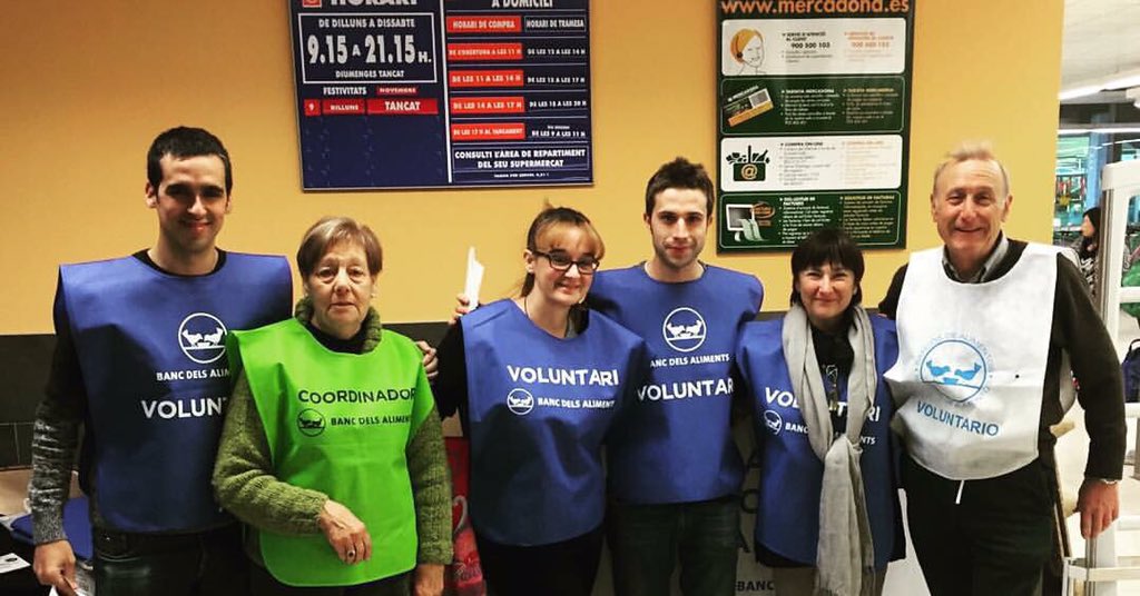 JNCatalunya's tweet photo. Acabem el dia #GranRecapte2015 molt contents i agraïts per la gran solidaritat de tothom qui ha participat. Gràcies! https://t.co/bace4y1ZbT