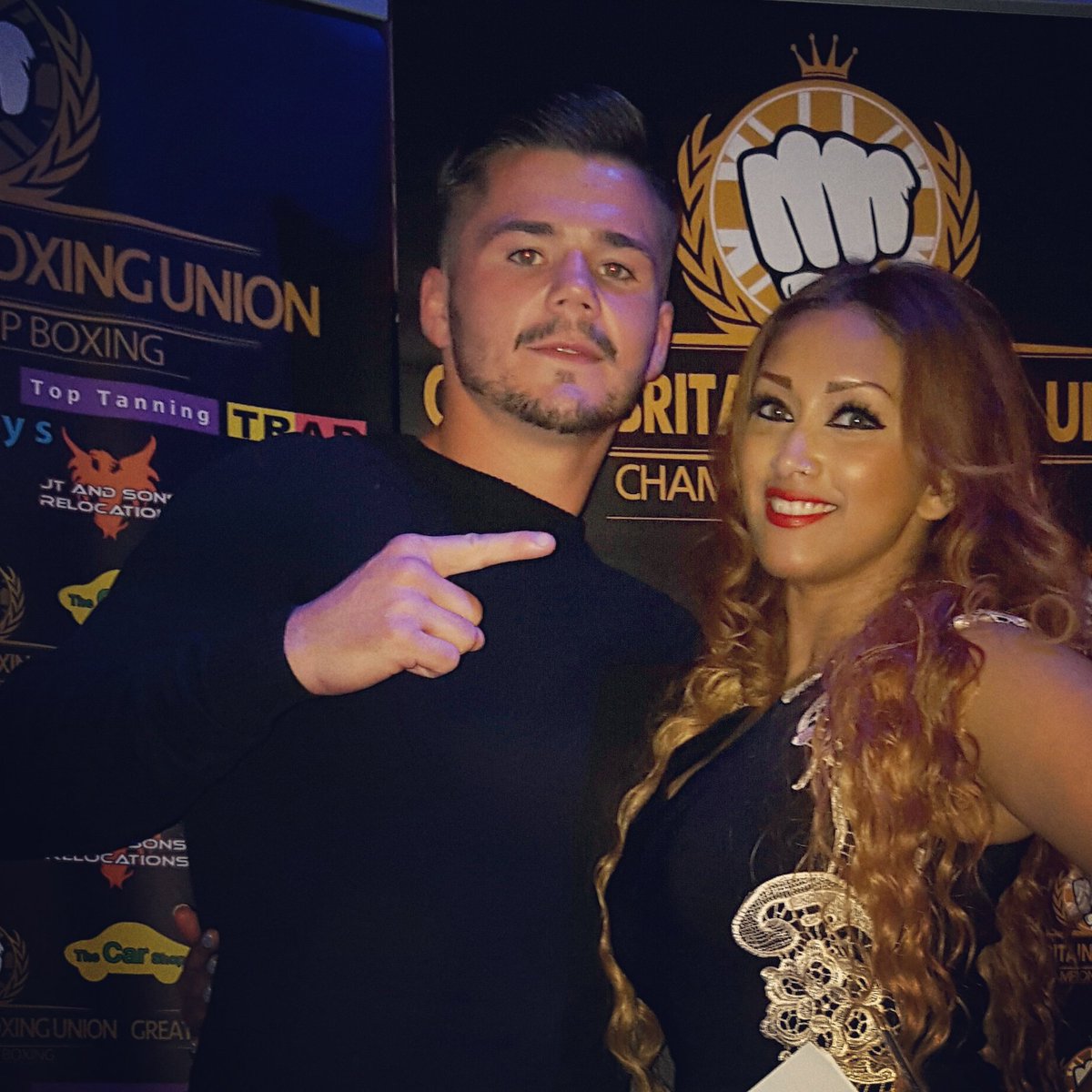 Irenechoudhury's tweet photo. With @johnny_coyle1 #undefeated #boxingchamp #boxinginterviewer #ringsideinterviewer #boxingshow #boxingheads https://t.co/sXNtHClU9x