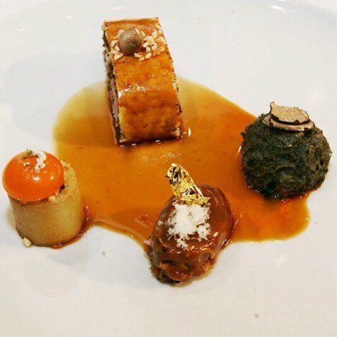 futurobloguero's tweet photo. El plato de lechazo del ganador de #bocusespain Juan Manuel Salgado de #badajoz #extremad… https://t.co/hiNGJ6PFVd https://t.co/lEXeifWtQ7