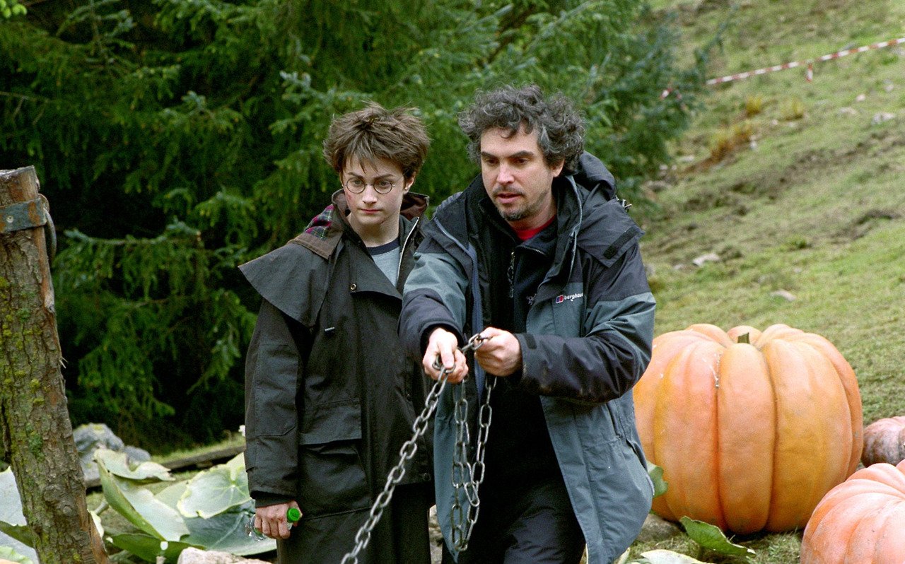 Happy birthday to Harry Potter and the Prisoner of Azkaban director Alfonso Cuarón, who\s 54 yrs old Nov. 28, 2015! 