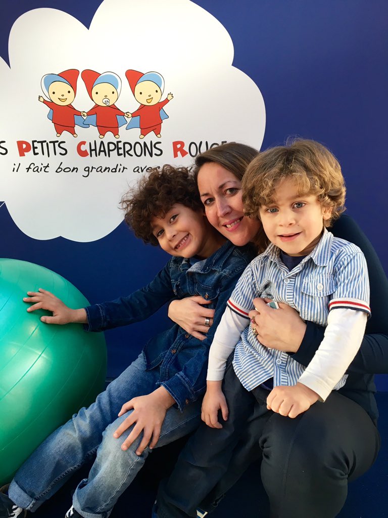 Starbeuque's tweet photo. Une magnifique rencontre ! #efluent4 #Efluentmums4 #enfant #Experience @Creches_LPCR https://t.co/RP0Ci7SUOf