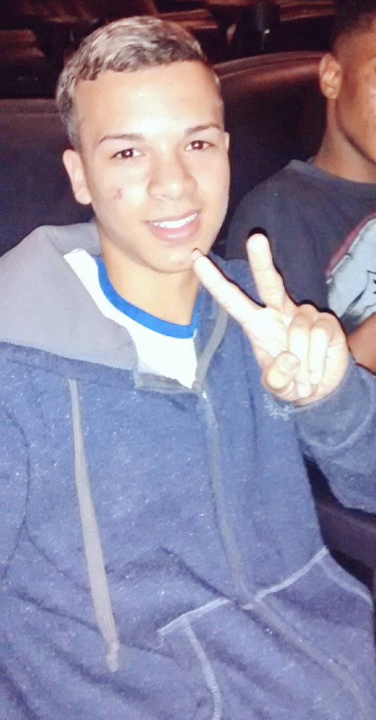 AlexandreJLTJF's tweet photo. Se amarro no mlk 🎵✌ https://t.co/UE1066Tgfw