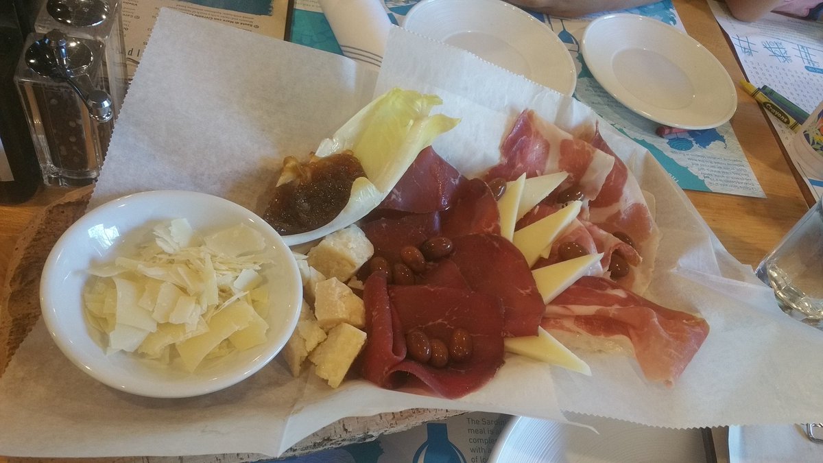 tmdsupplies's tweet photo. If you come to @CityofWeston you MUST stop at @Zonabluweston the best Sicilian food and service in USA https://t.co/PG1LCvFzIY