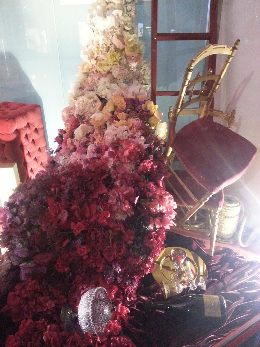 Visual outdoor #events #ElisabettaDelogou #tearose #Boscolohotel