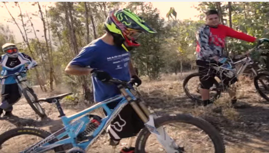 Ejemplo de vida: Adolfo Almarza el único deportista profesional de descenso sin piernas  bit.ly/1jq6m9t