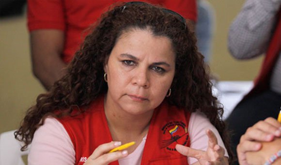 PartidoPSUV's tweet photo. Gobierno Bolivariano realiza registro Casa x Casa de Hogares de la Patria https://t.co/E7qx5CurVv #LaDerechaNoCambia https://t.co/S4Y01UMfXl