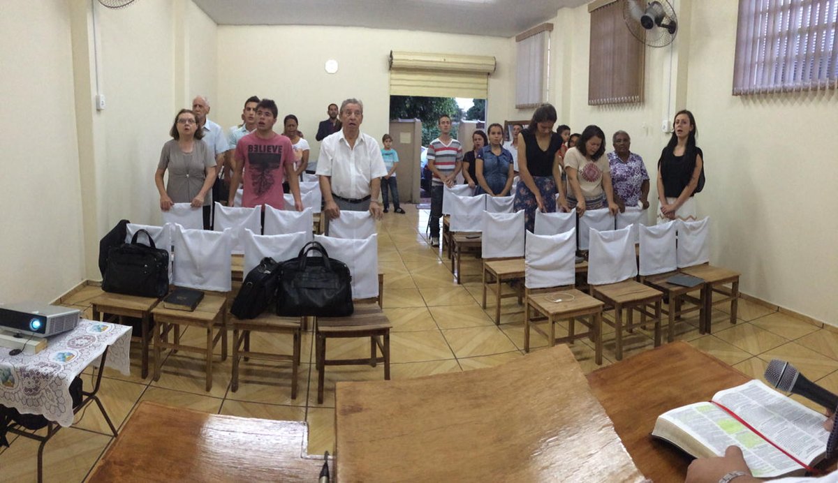prnelsonferraz's tweet photo. Estamos em Itirapuã, visitando a 6ª igreja do dia na #CaravanadaEsperanca da @paulistaoeste https://t.co/L72HbMRWzQ