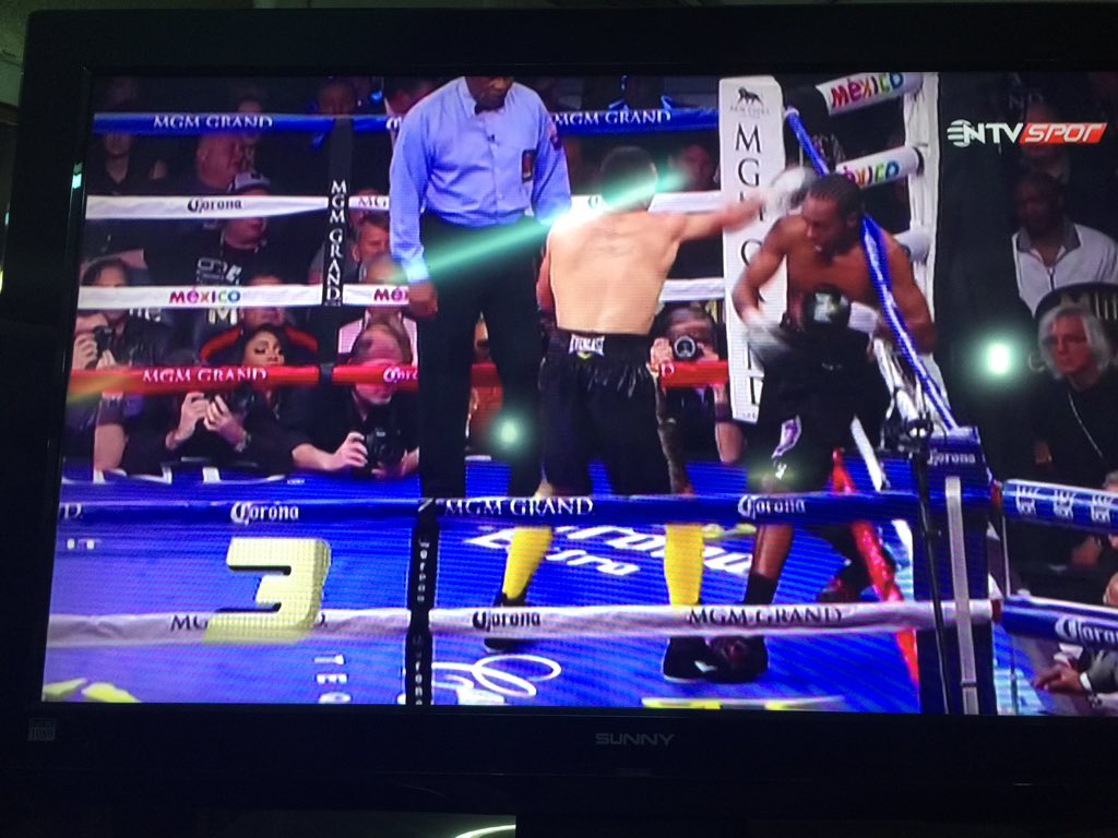 #boksgecesi   Bence şampiyon kaybetmez