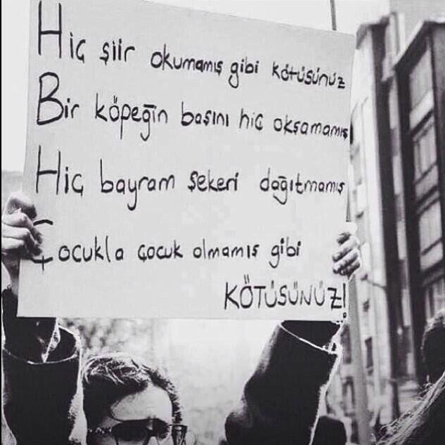 Yıllar önce bu günler, bu zihniyetle Nazım Hikmeti de vatan hainliğinden tutuklamıştınız..
Hiç değişmediniz...!