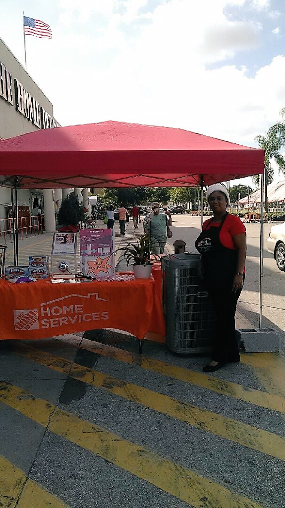 OscarARSman's tweet photo. Deana got it done in Hollywood 285 @ARSeventsHD https://t.co/IB8tLqaIT9