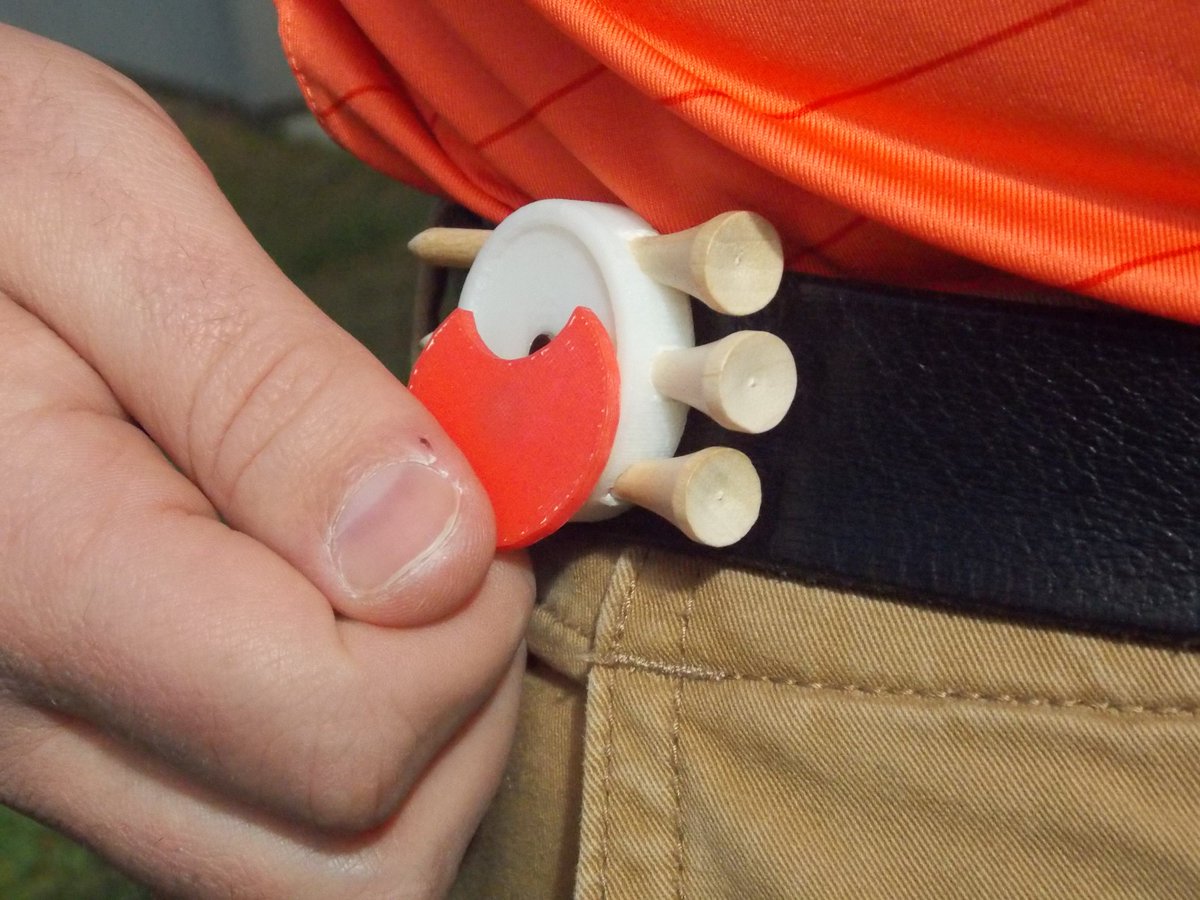 ASUDesignStore's tweet image. Brandon will be selling a great gift for any golfer! #designstore #AppState #boone #appalachianstate