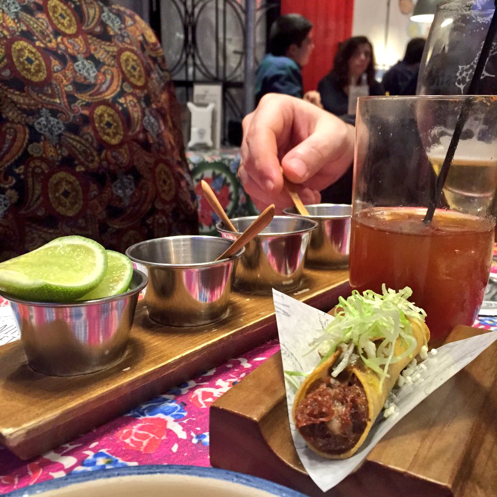 Taqueando en Niño Viejo
#VivaMexicoCabrones