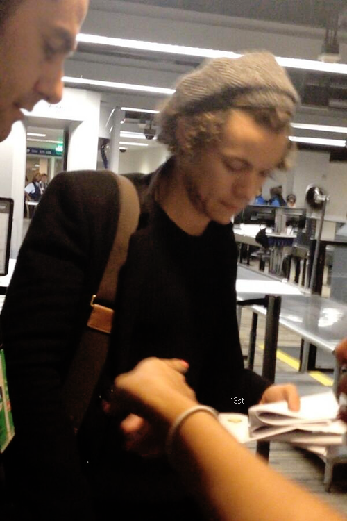 13styls's tweet photo. At Lax. https://t.co/ikrbISiMQW