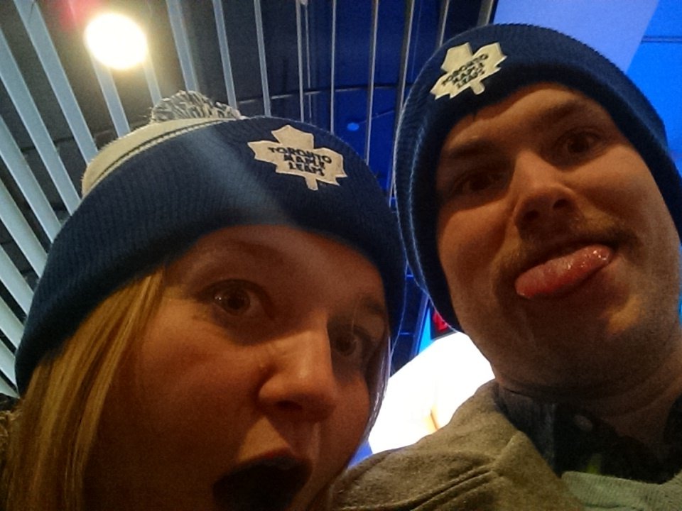 Robophone12's tweet photo. We get hats #aleafsgame #itsgivingmearash #aleafsgame https://t.co/iUJsPBKlUy