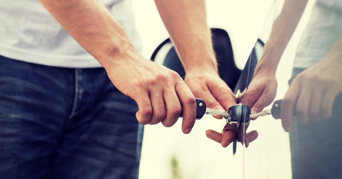 BrightwayLS's tweet image. SafeCar.gov has everything you need to know about car theft. Don't miss it: otbd.it/JCnblD