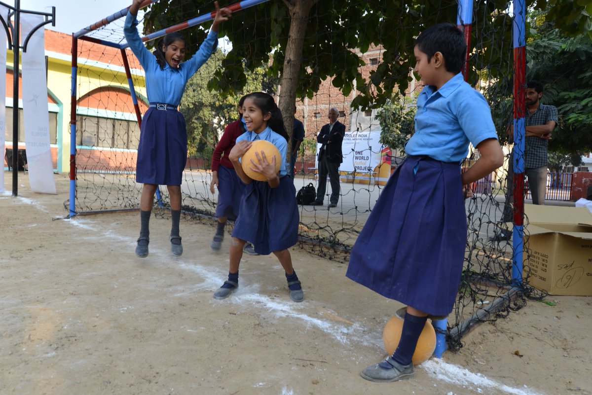 oneworldplaysfu's tweet photo. A photo from the All Girls Can Play project - from https://t.co/qqM1Uo8TPK https://t.co/pBEY5M1iZy