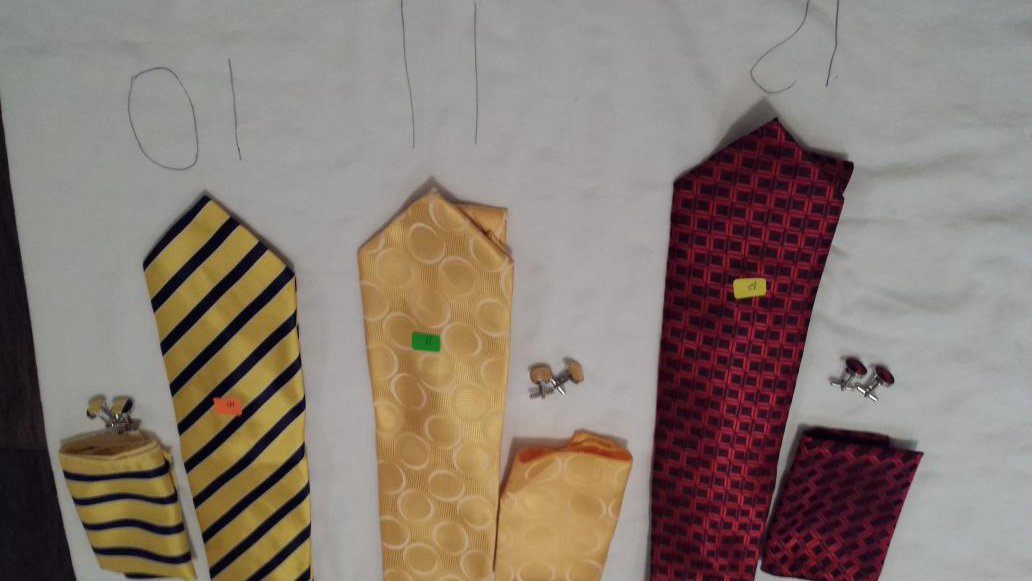 CCsenvironment's tweet photo. It's Christmas: email ccsenvironment@gmail.com with the # of the set you want  #tiesets #bowsets #ascots #just4him https://t.co/15mlyic3qa