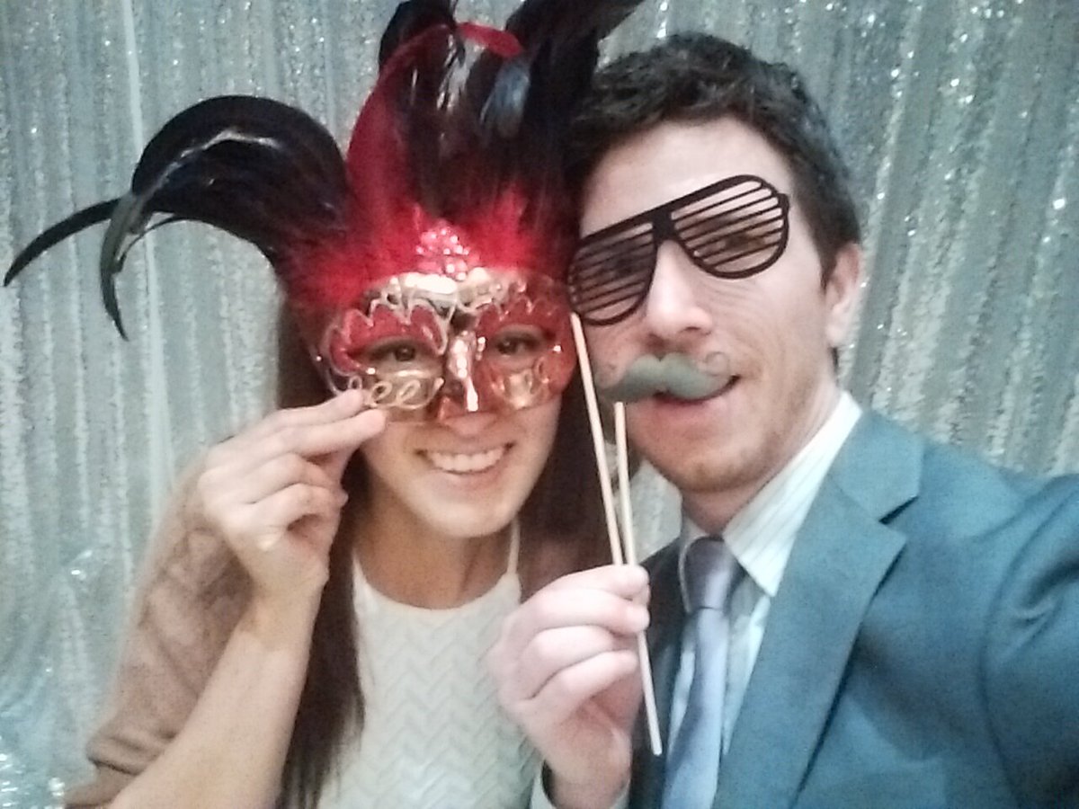 GreyKatbird's tweet photo. #EDHoliday2015 https://t.co/A2XcMhkHRk