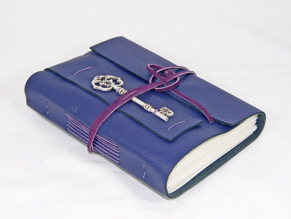 BoundByHandUS's tweet photo. Purple Leather Journal - Blank Paper - Hand Bound Journal - Tra… https://t.co/CUeM9PaV4Z #boundbyhand #RusticLeather https://t.co/ic1BrOP0yN