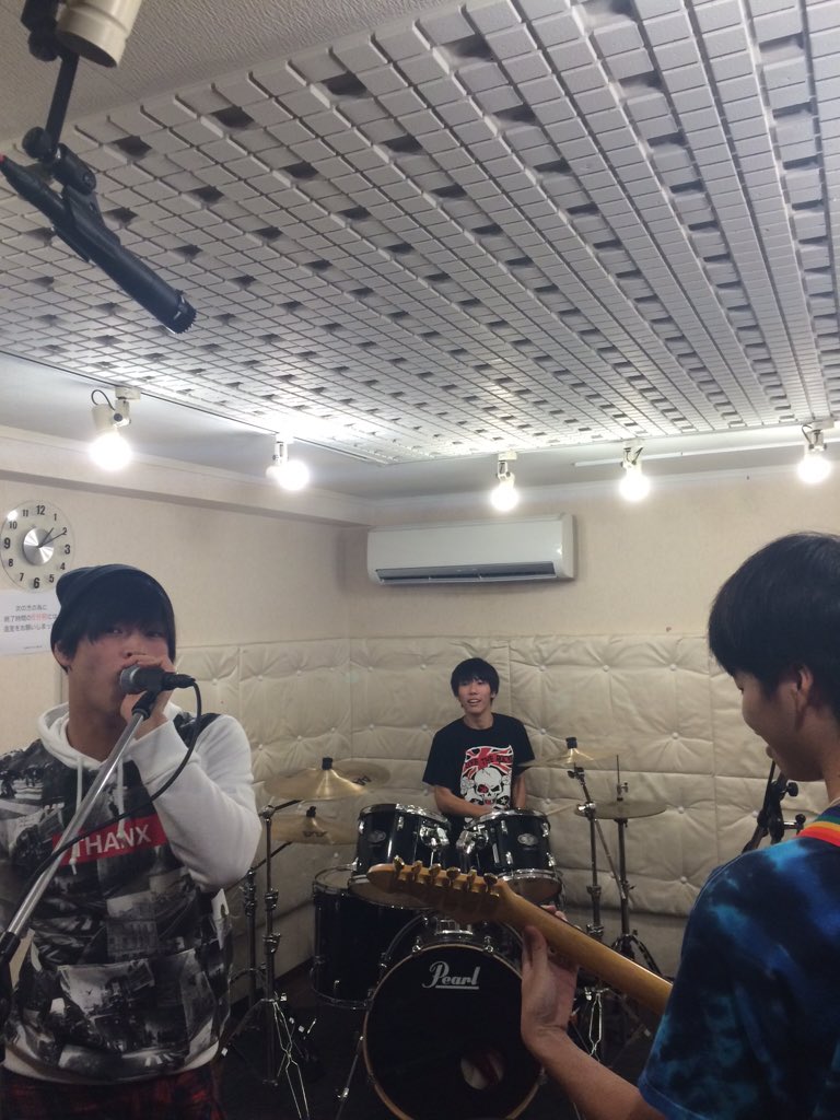 kissofthelegend's tweet photo. 今日です！
小田原姿麗人11/29《日》
6時おーぷん
6時半すたーとです🙏
まだまだチケット予約おまちしてますー🙇
メンバー気合いはいってまってます https://t.co/6uYgcHpMpS