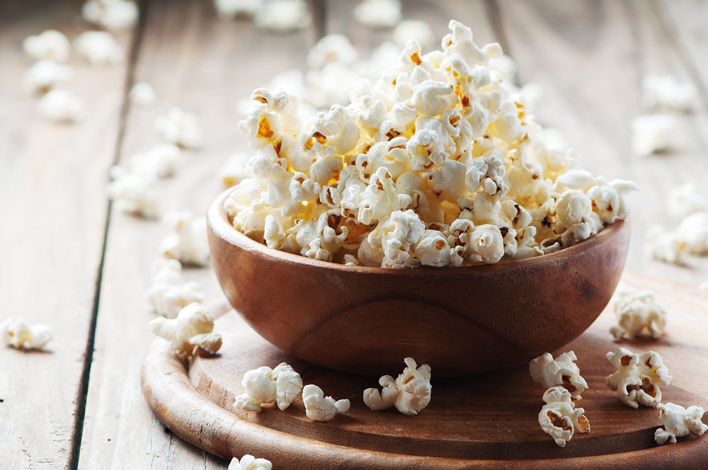 Did u know? Ternyata popcorn terbukti lebih mengenyangkan dibanding keripik kentang: ngemil dgn porsi lebih sedikit.