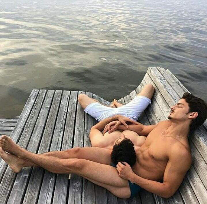 QuieroSerPasivo's tweet photo. Ésto es amor. #SexoEntreMachos #NoviosGay https://t.co/qx0xrNhqVd