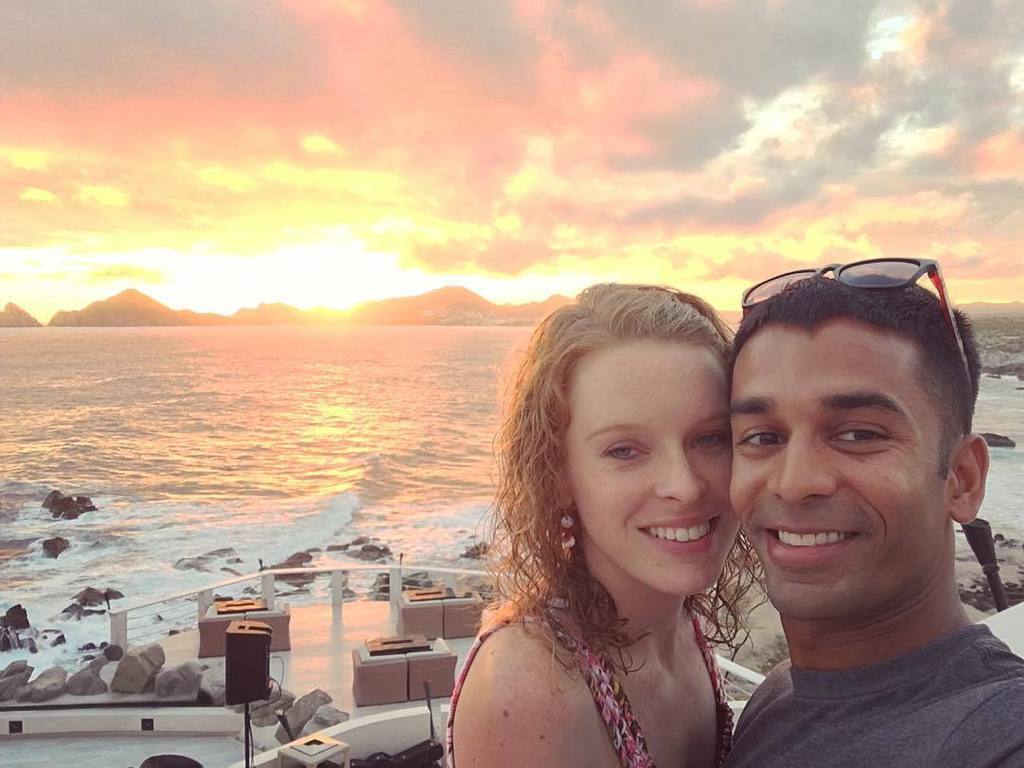 ILikeLosCabos's tweet photo. #sunsets #cabo #cabosanlucas #sunsetdamonalisa #travel #travelbug by jaspurdue https://t.co/phqOfC9IEQ
