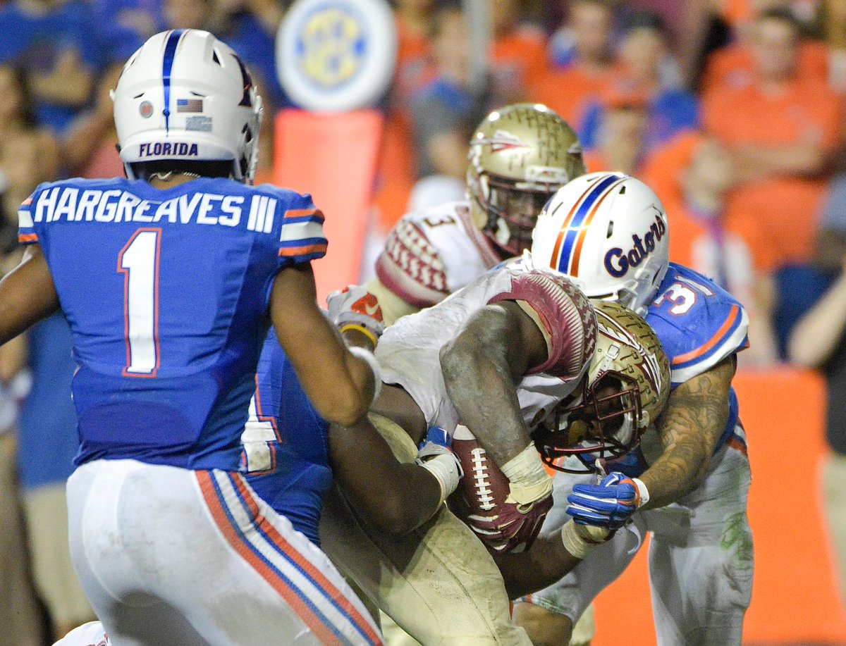 SportsCenter's tweet photo. No. 13 Florida State tops rival No. 12 Florida, 27-2. 
Dalvin Cook: 26 Rush, 183 Yds, 2 TD https://t.co/5FAA5QZVRo