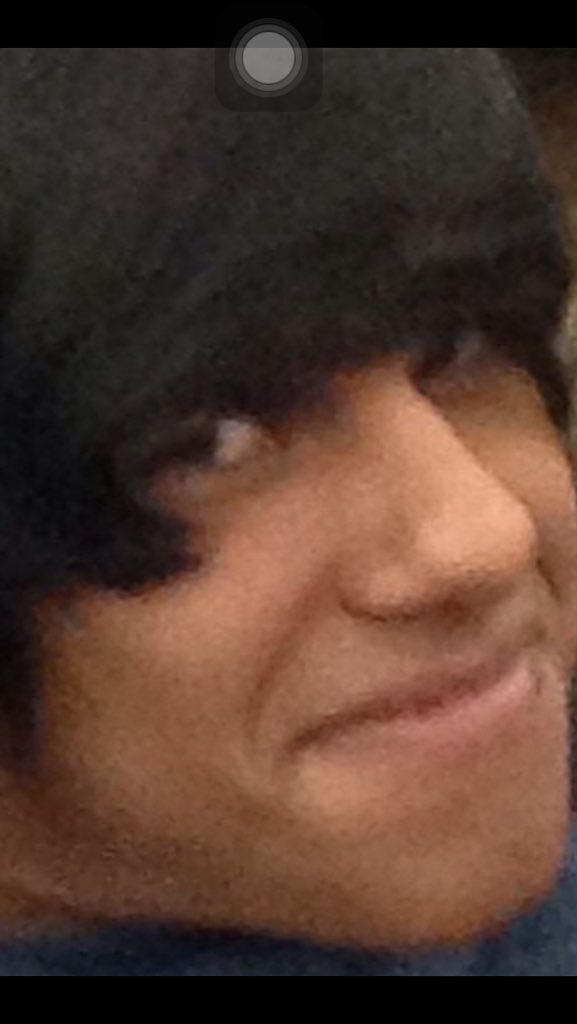 plsdontroastme's tweet photo. The face you make when they ask if you have gum in school https://t.co/D3wj6HJP5J