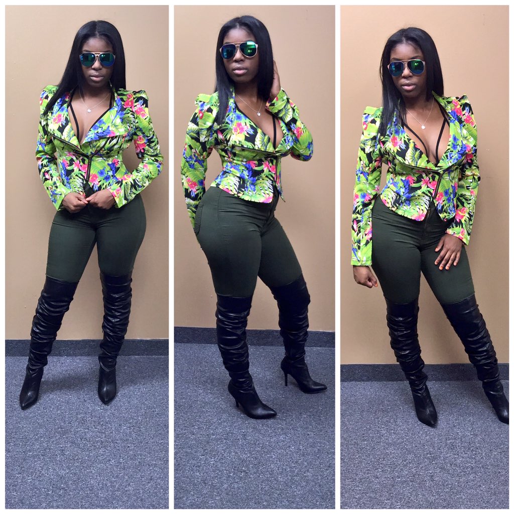 _Lesdashian's tweet photo. You Do what you Want when you Poppin 😜😎 https://t.co/CVI0rJbVie
