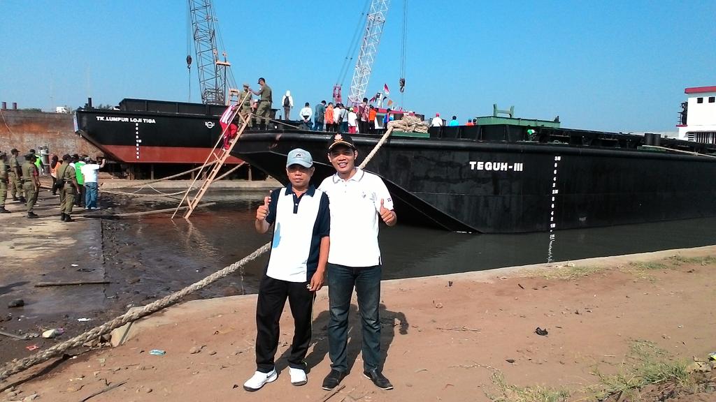 JOSS GANDOSS >> Peresmian Kapal "Loji" karya Wong Kalongan di Slamaran #PekalonganWow <a href="/pemkotpkl/">Pemkot Pekalongan</a> <a href="/pkl_diskominfo/">Dinkominfo PemkotPkl</a>