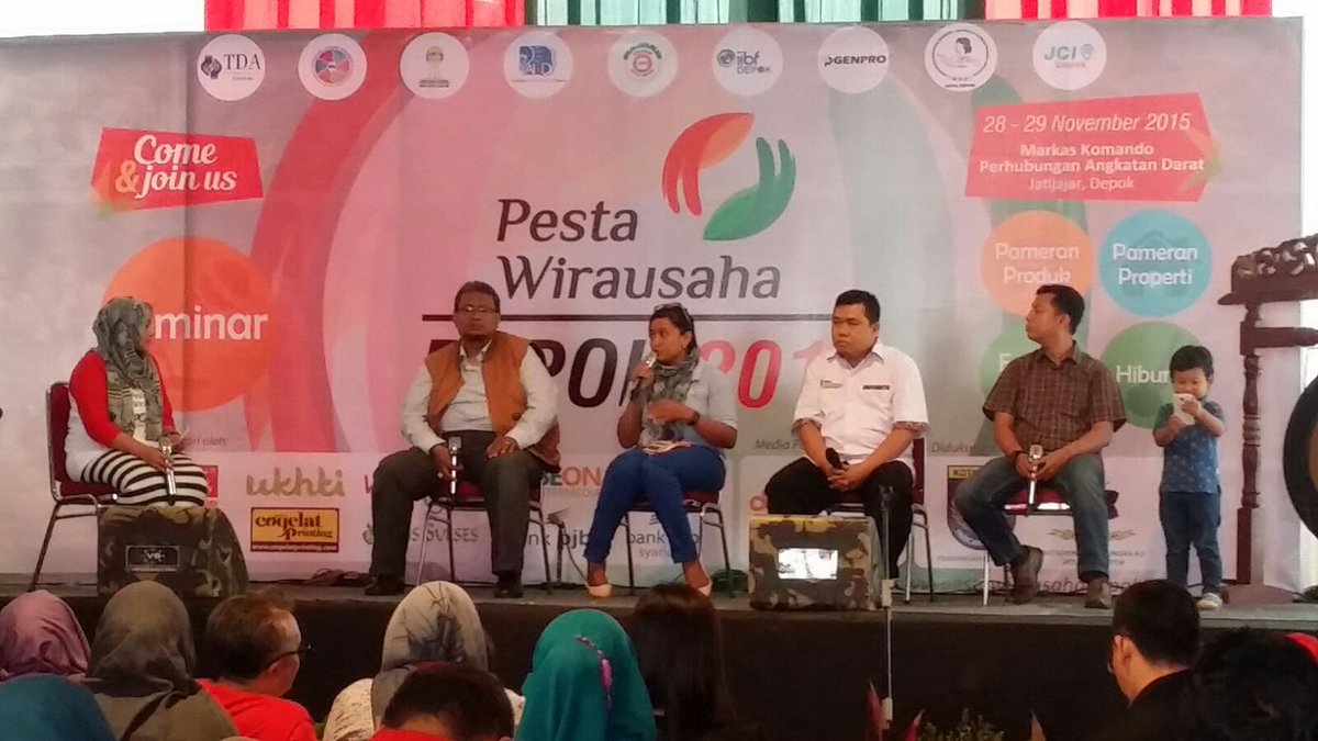 #PWDepok2015 Sesi Talkshow antar komunitas bisnis Depok cc: <a href="/TanganDiAtas/">Komunitas Pengusaha Tangan Di Atas (TDA)</a> <a href="/TDAdepok/">TDA Depok</a>