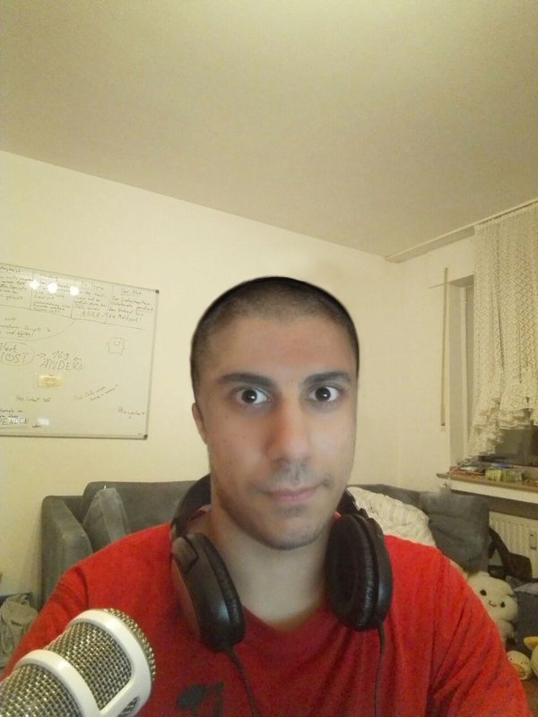 Traum_Eule's tweet photo. #Famestream Hier so Glatzen Edris https://t.co/gLLYw3ML5X