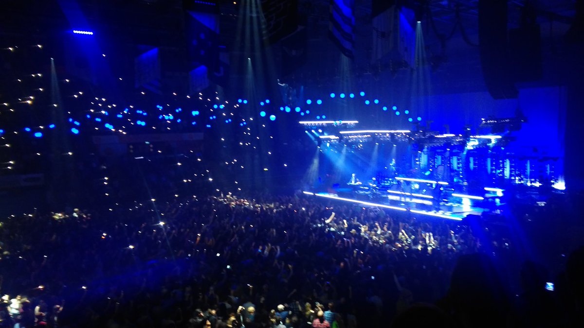 billybutlin86's tweet photo. Mumford and sons were awesome tonight Who's going to see them? You are in for a treat
#anotherconcert
#anotherticket https://t.co/RaNcA4j9DV