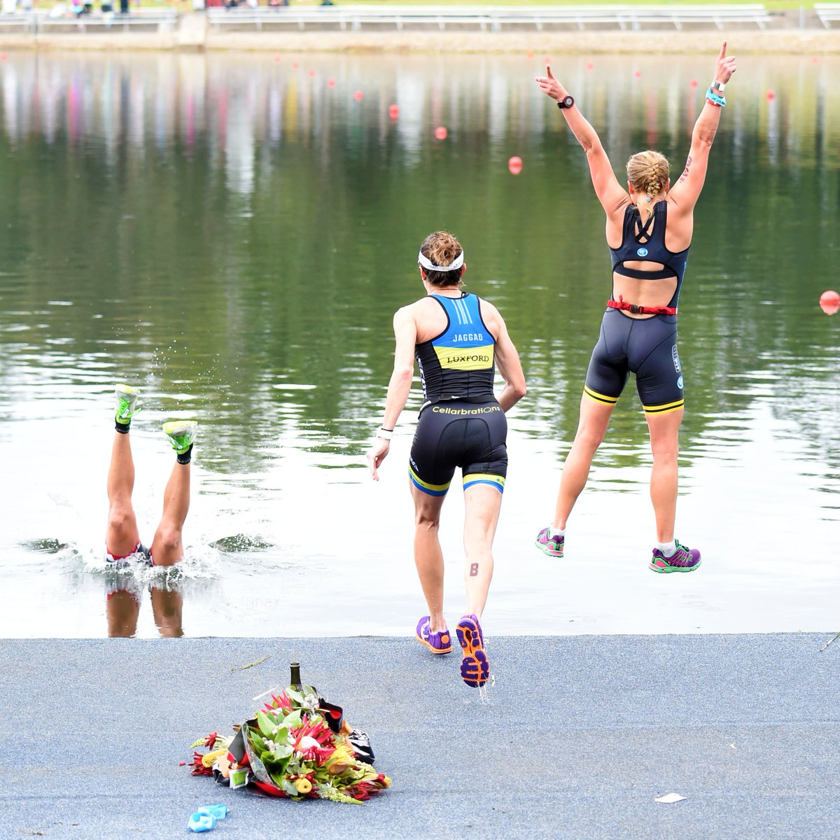 Celebrating! @AnnabelLuxford <a href="/Caroline_Xena/">Caroline Steffen</a> <a href="/andreaforrest13/">Andrea Forrest</a> race recovery! #IM703WestSydney pic: @DellyPhotoNinja
