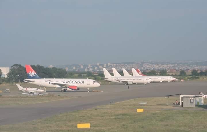 planespottingtv's tweet photo. Parking at Belgrade Airport.
#airserbia #airbus #boeing #beg #lybe https://t.co/mLtp7dI8HM