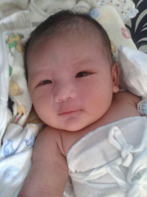 Radilla_'s tweet photo. Alesha Afsheen Samudra , Bb : 3,2 pb : 49 jk: P ,persalinan Normal, 111115 , 18:15👶🏻🍼 https://t.co/PLRSVqZfIs
