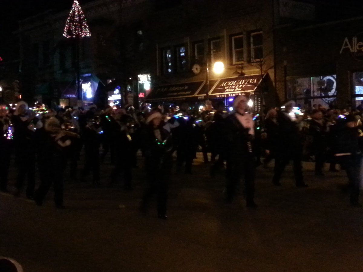 MsBoyntonSCN's tweet photo. Loved the Electric Light Parade- featuring the best band in the land! @scnmarching   #scnpride https://t.co/LLXvNFrvDT