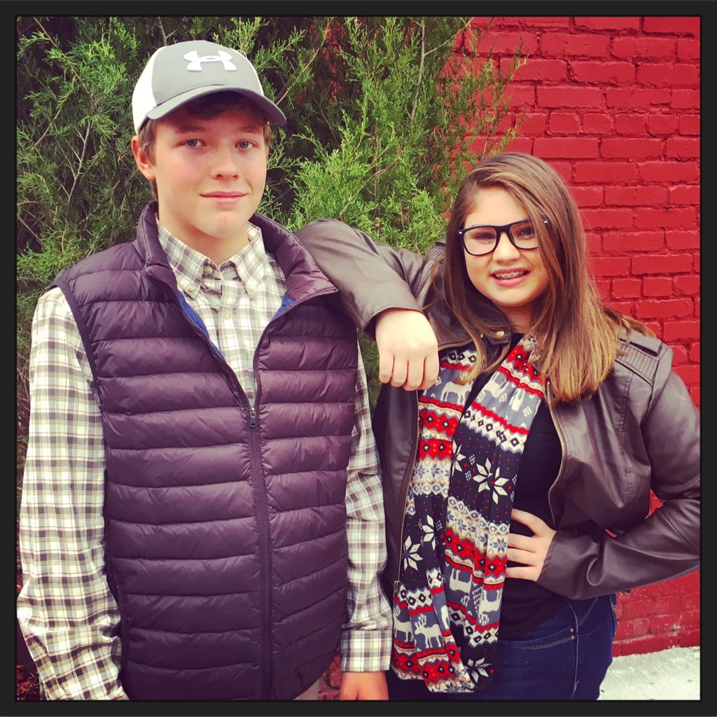 tracimckenzie's tweet photo. Great job, today! #emmyandkyle #downtownchristmasnight #decaturchristmasparade 2015 https://t.co/UUewlnzn44