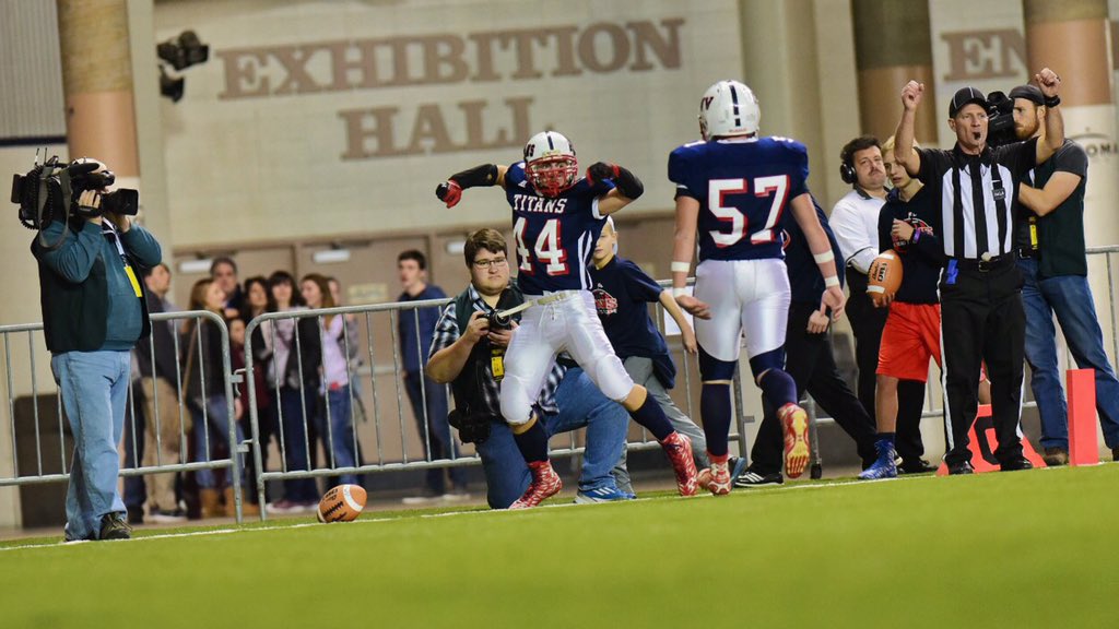 pete_caster's tweet photo. #state2B semifinals: Napavine 15, Pe Ell-Willapa Valley 7, start of 3Q. Here's some photos. #wafbscores https://t.co/9wGgMWGPPU