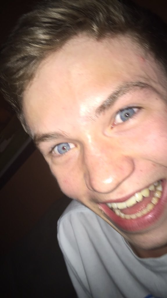 jake_reding's tweet photo. Happy birthday dill pickle🎈 @dylan_schuller https://t.co/1VIwYUxIt5