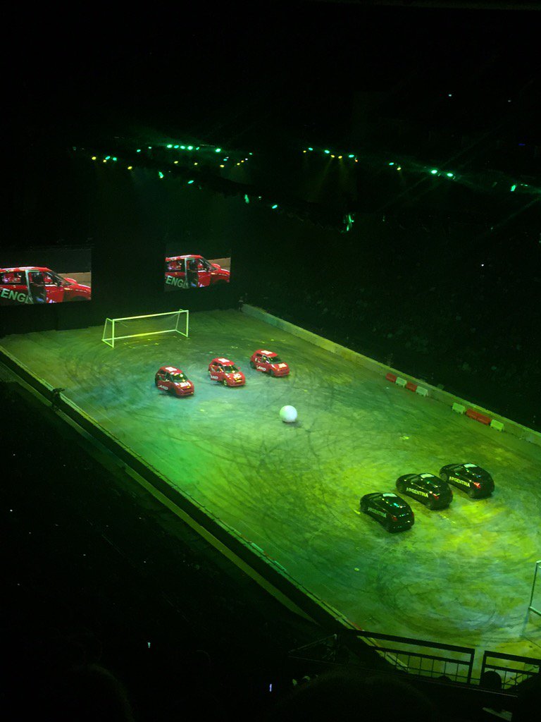 NeilCattermull's tweet photo. A fantastic time with friends and the ex-top gear guys! What more do you want! TG Live @O2 #topgearlive https://t.co/RODUGuSfm1