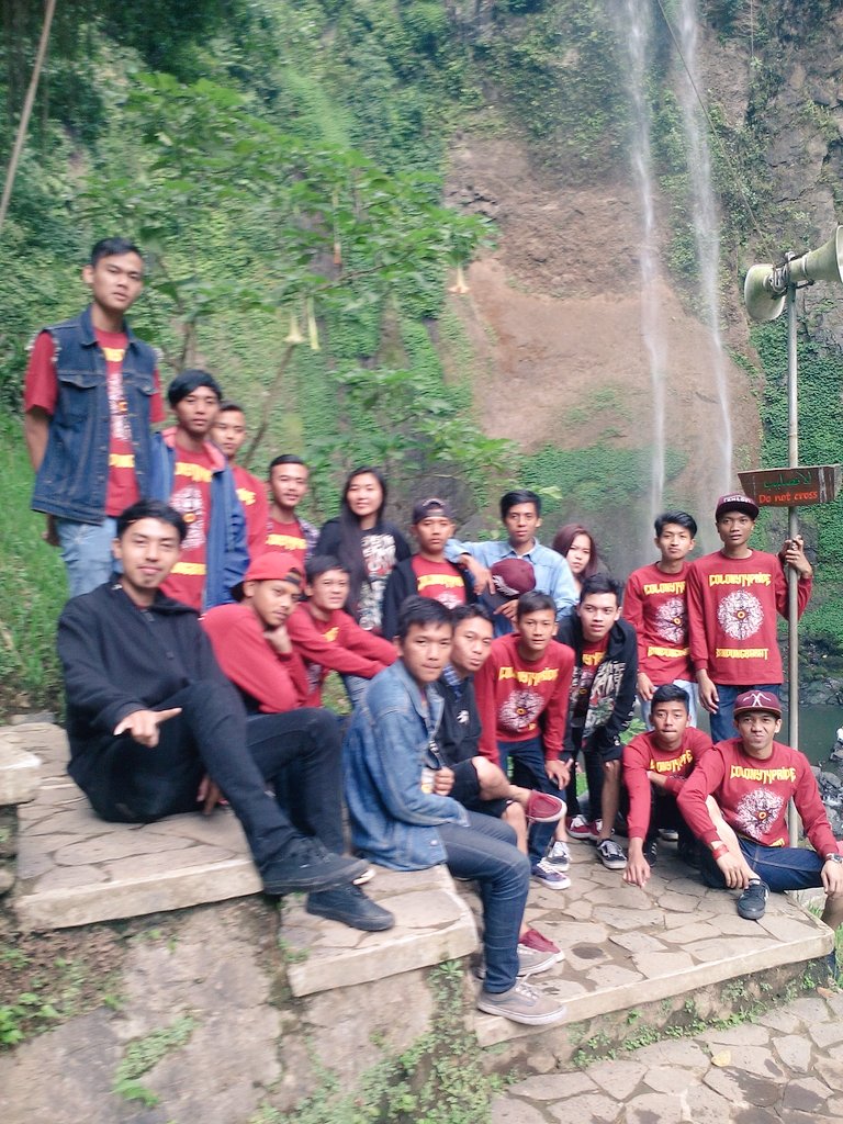 Kami Siap bikin lingkaran kepedihan <a href="/SonicFair/">Sonic Fair</a> <a href="/REVENGETHEFATE/">REVENGE THE FATE</a>