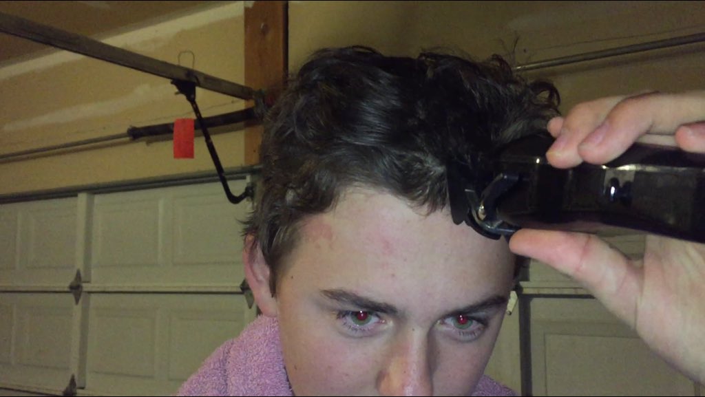 Assjackidz's tweet photo. Like/rt  if you would watch our YouTube video of shads new trim https://t.co/849d5TuPcF