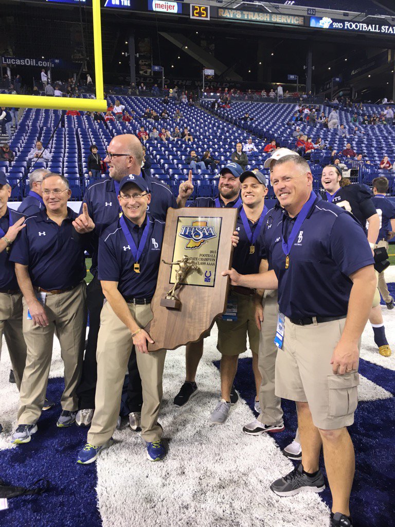 BrennenKitchen's tweet photo. Congrats @BishopDwengerHS and my brother @ckitchen11 on an amazing season!  SAC and State Champions! https://t.co/z3xhe0Qfds